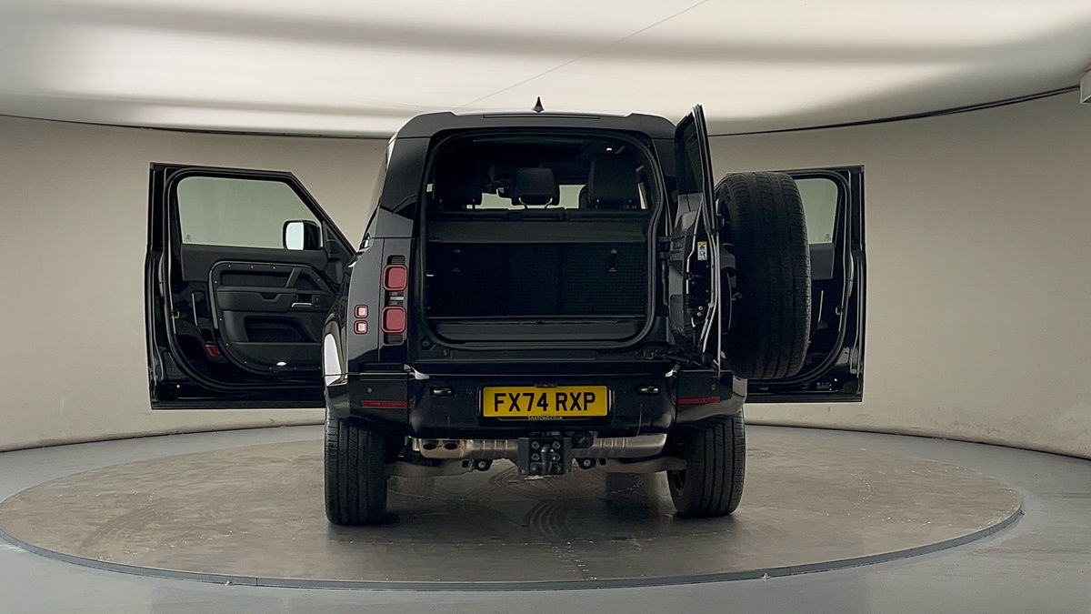 More views of Land Rover Defender 90