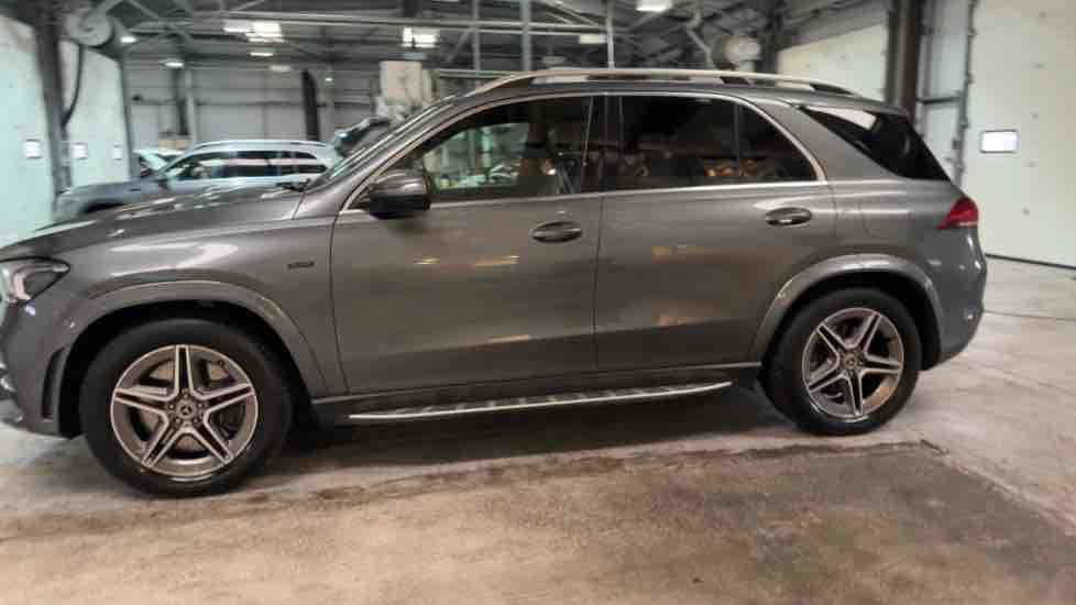 More views of Mercedes-Benz GLE