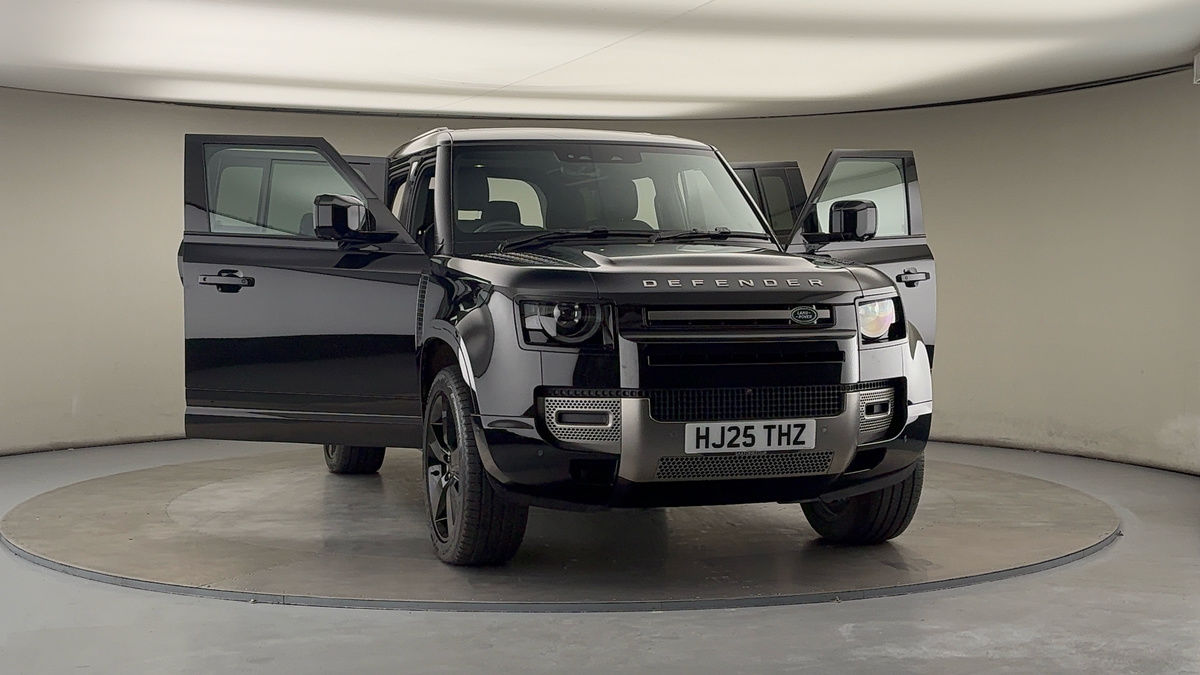 More views of Land Rover Defender 110