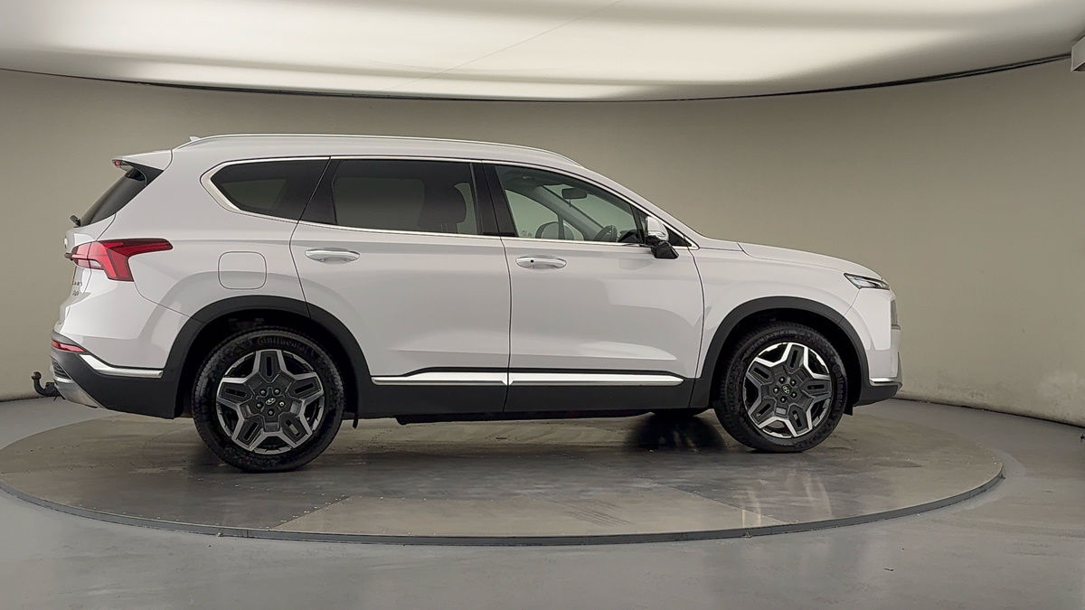 More views of Hyundai Santa Fe