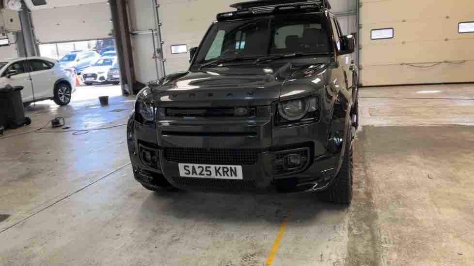 More views of Land Rover Defender 110