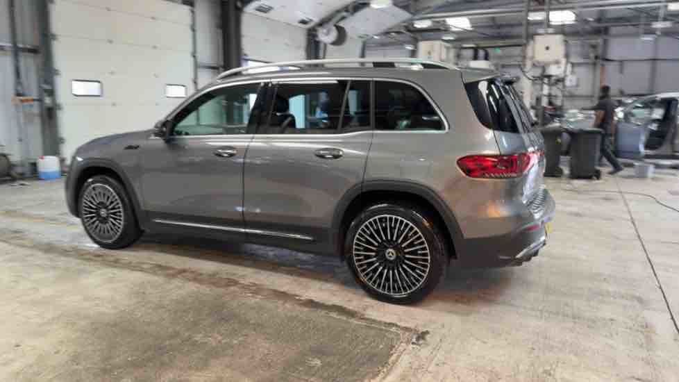 More views of Mercedes-Benz EQB