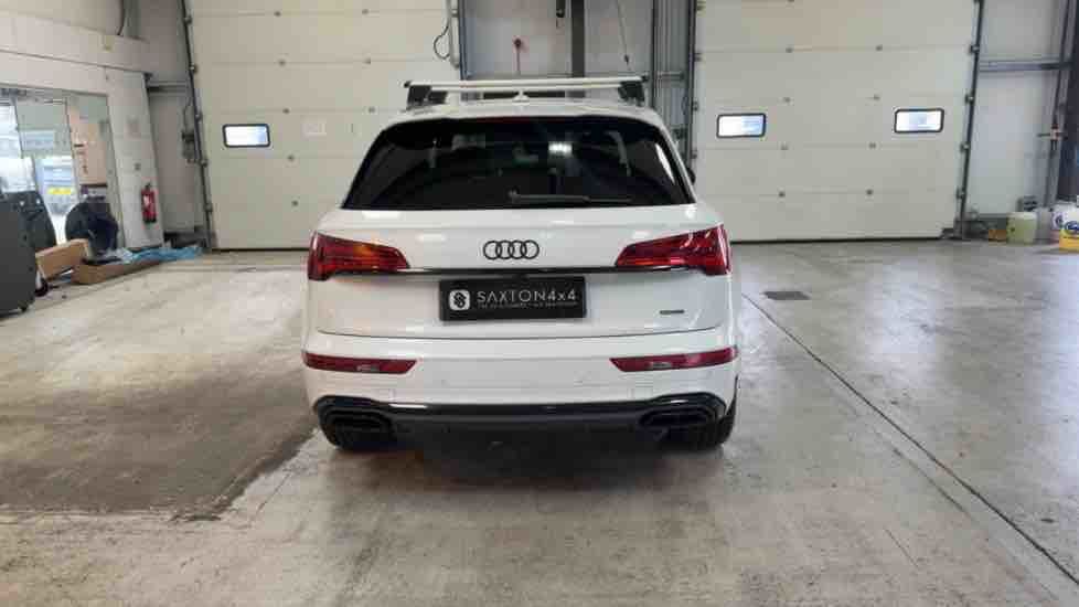 More views of Audi Q5