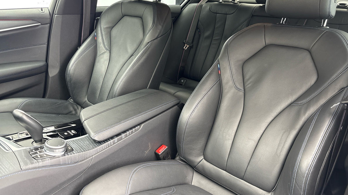 BMW 5 Series Image 7