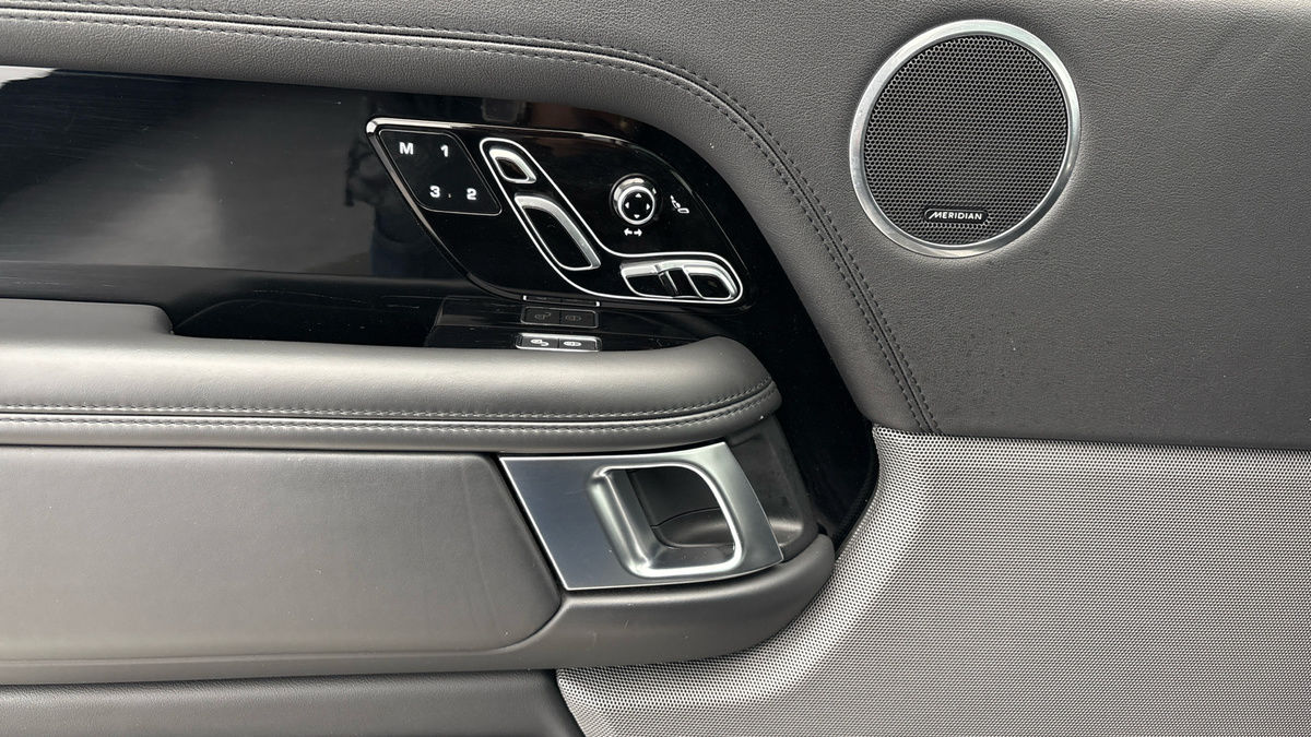 Land Rover Range Rover Image 19
