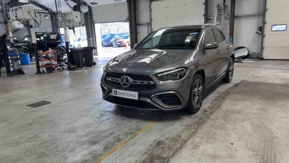 More views of Mercedes-Benz GLA
