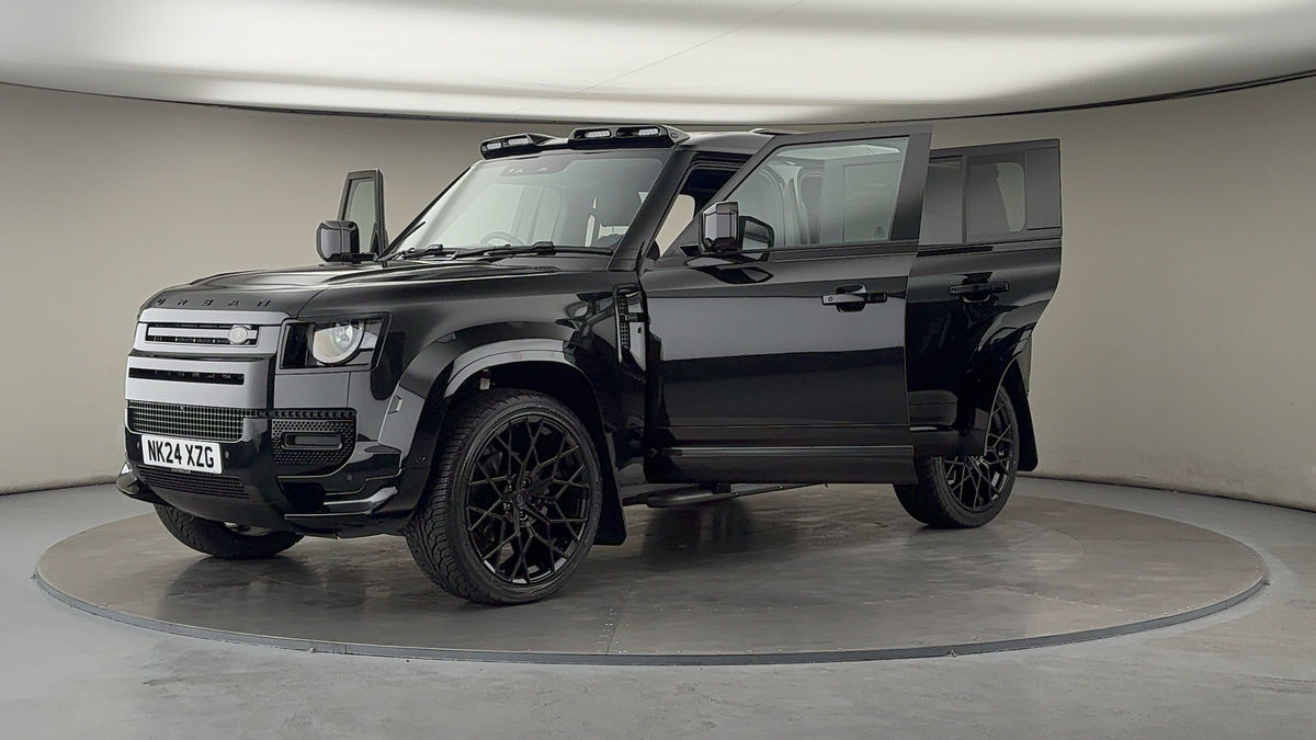 More views of Land Rover Defender 110