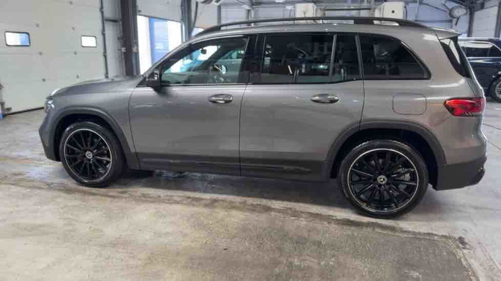 More views of Mercedes-Benz GLB