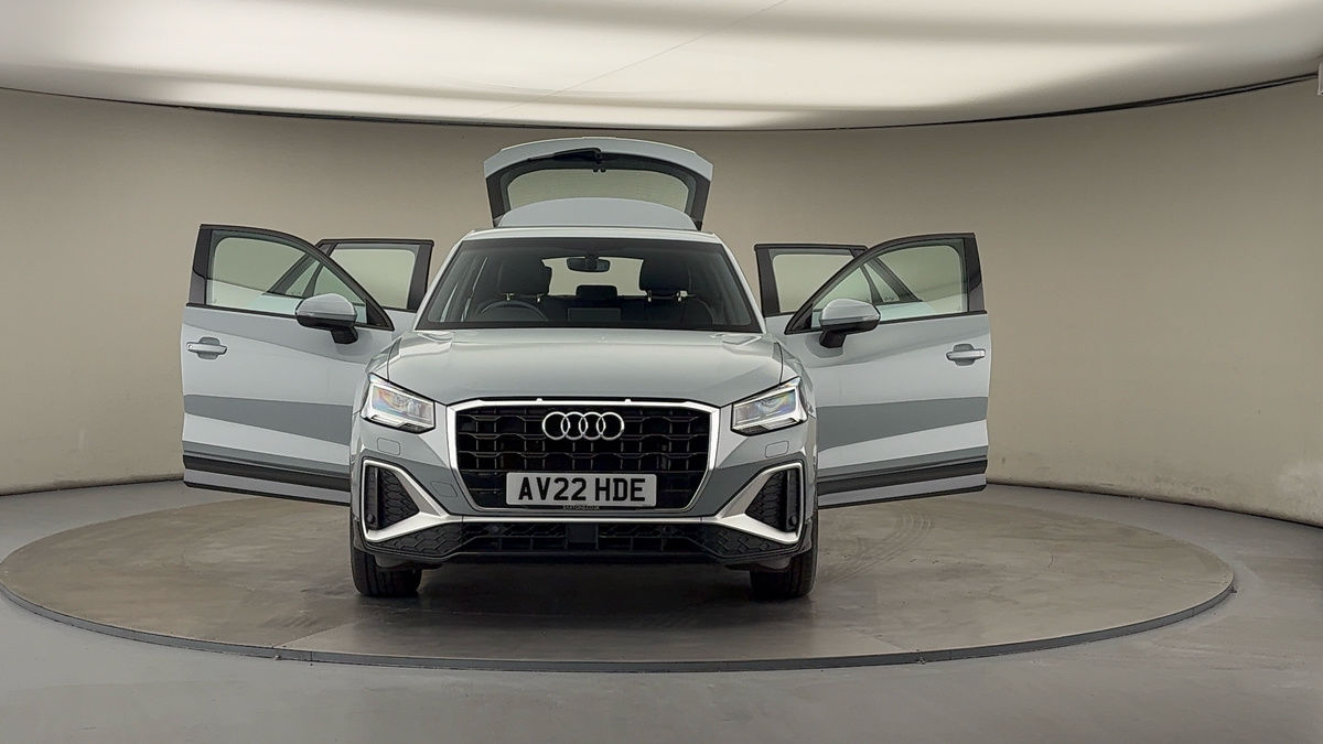 More views of Audi Q2