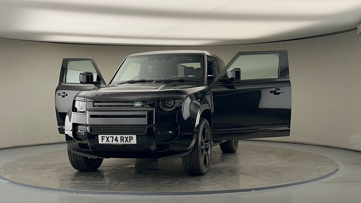 More views of Land Rover Defender 90