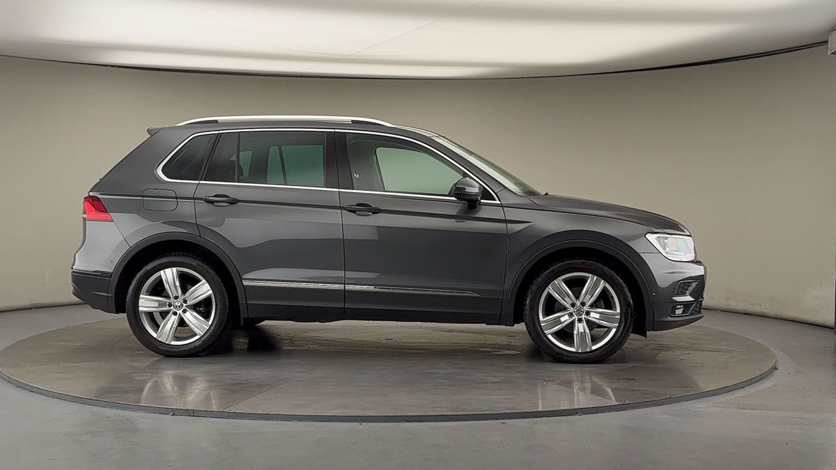 More views of Volkswagen Tiguan