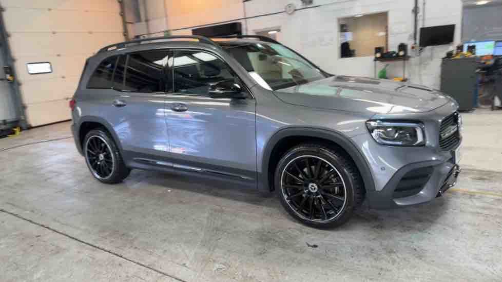 More views of Mercedes-Benz GLB