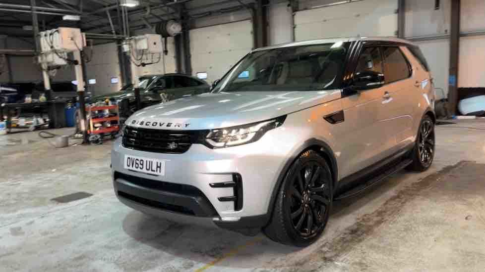 More views of Land Rover Discovery