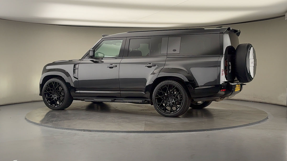 More views of Land Rover Defender 130