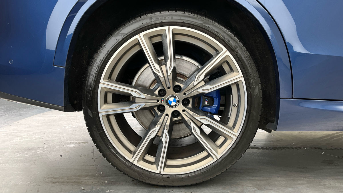 BMW X5 Image 10
