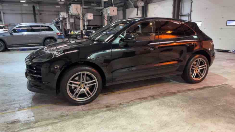 More views of Porsche Macan