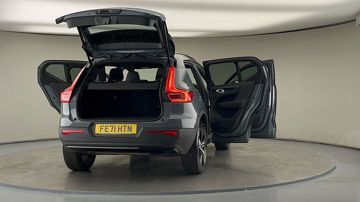 More views of Volvo XC40
