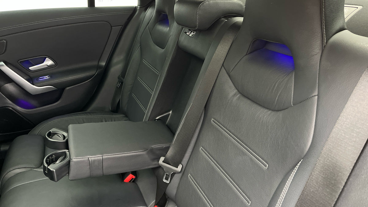Mercedes-Benz CLA Image 9