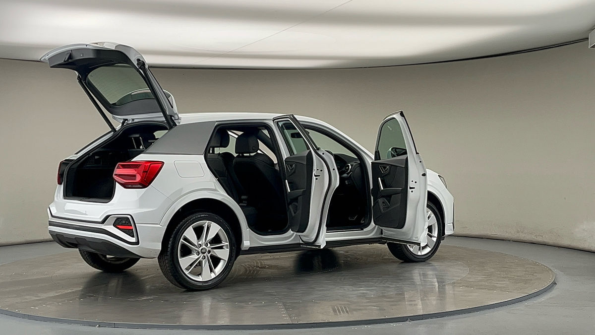 More views of Audi Q2
