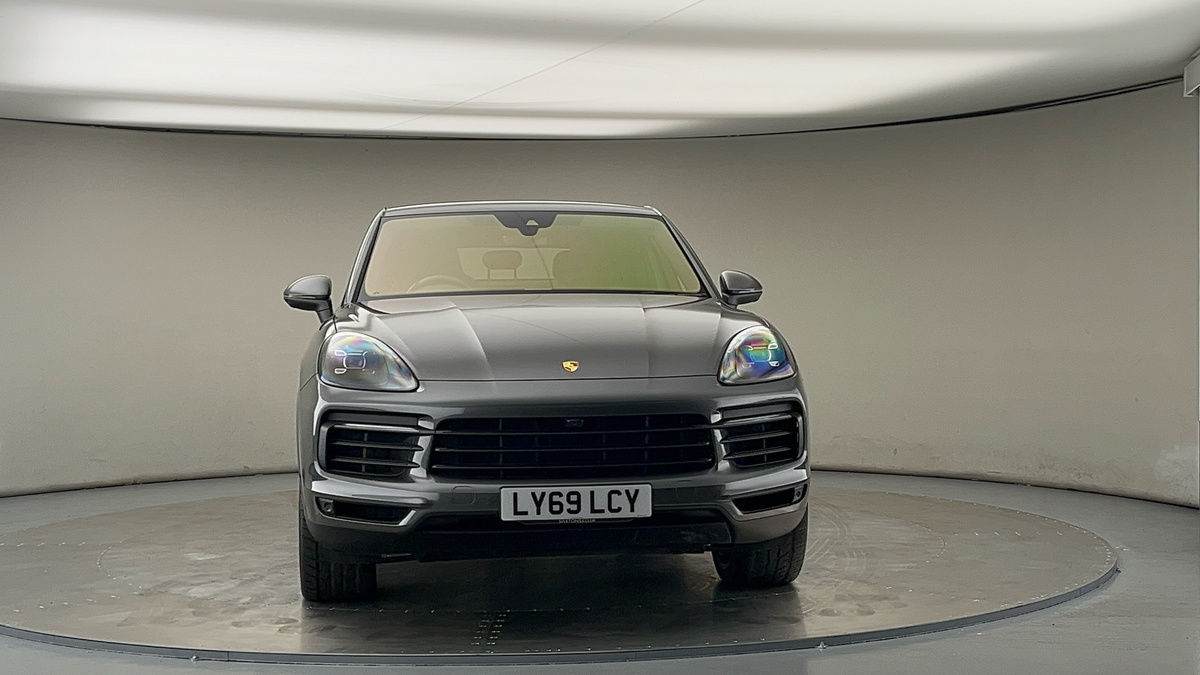 More views of Porsche Cayenne