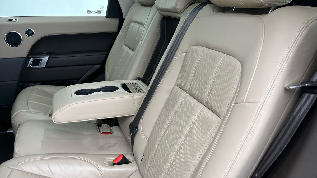 Land Rover Range Rover Sport Image 9